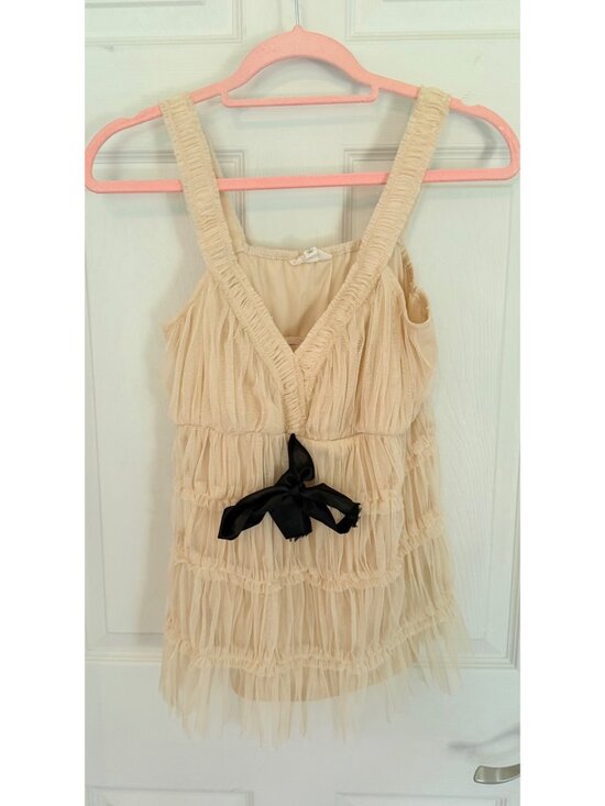 Lucky Brand Tops - Lucky Brand Cream Sleeveless V-neck Tired Blouse Size Medium